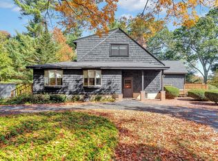 14 Pond St, Topsfield, MA 01983