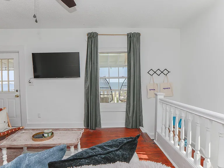 1282 W Ocean View Ave #UP — Photo 13