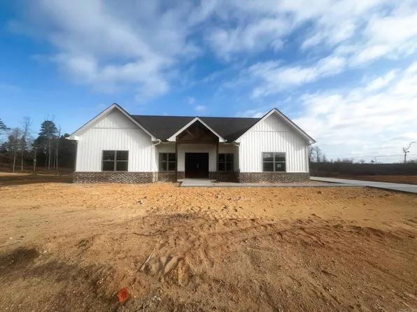 1016 Duke Dr, Bauxite, AR 72011
