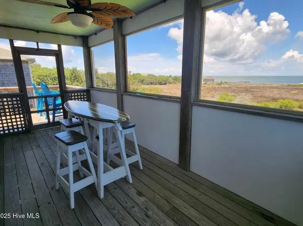 112 Oneal Drive, Ocracoke, NC 27960