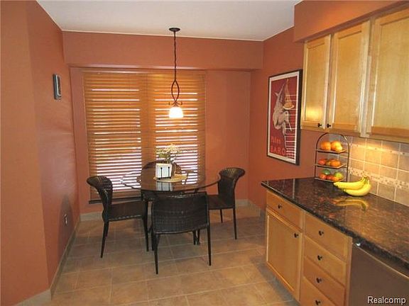 4th image of 31684 Bear Creek Blvd