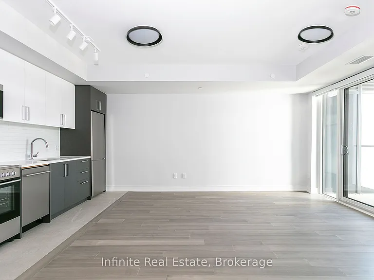 664 Spadina Ave #308 — Photo 2