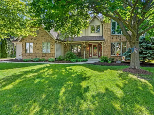 W168N5039 Stonefield ROAD, Menomonee Falls, WI 53051