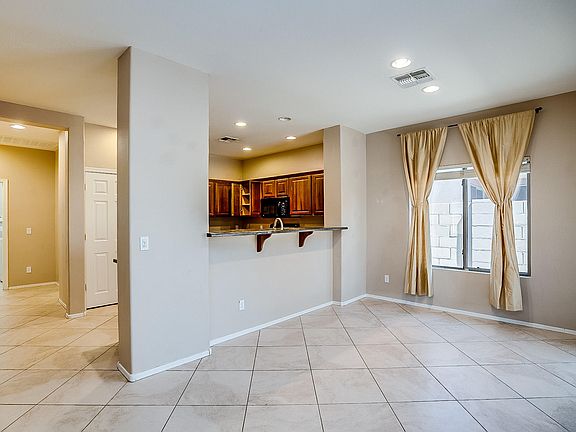 5th image of 16523 N 175th Ln