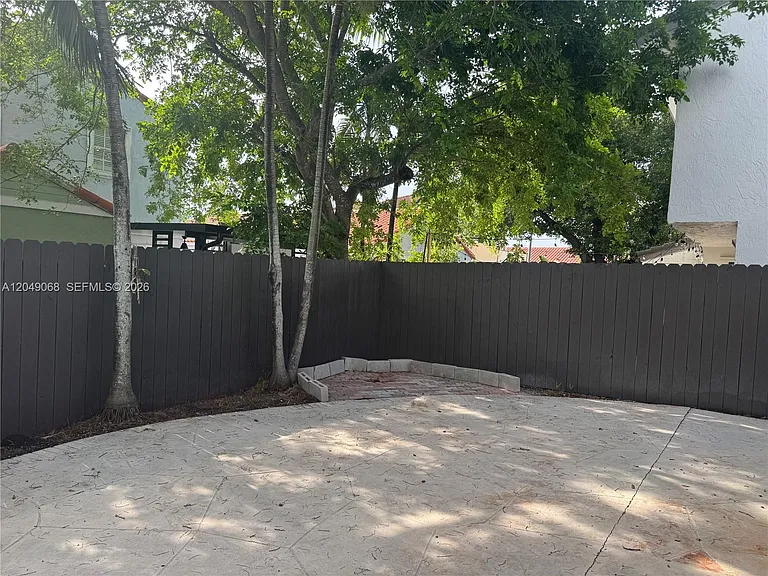 15054 SW 127th Pl #0 — Photo 31