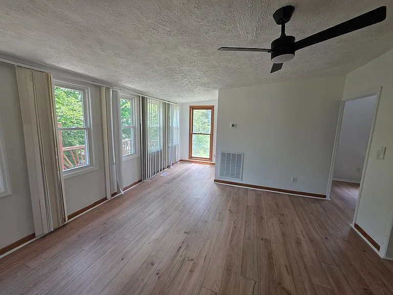 37 Cobb Rd — Photo 7