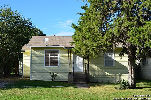 1st image of 211 Grecian Dr