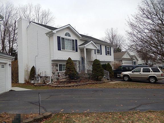 2nd image of 37613 S Butler Cir