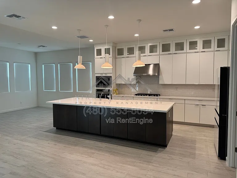 6132 S Veneto — Photo 22