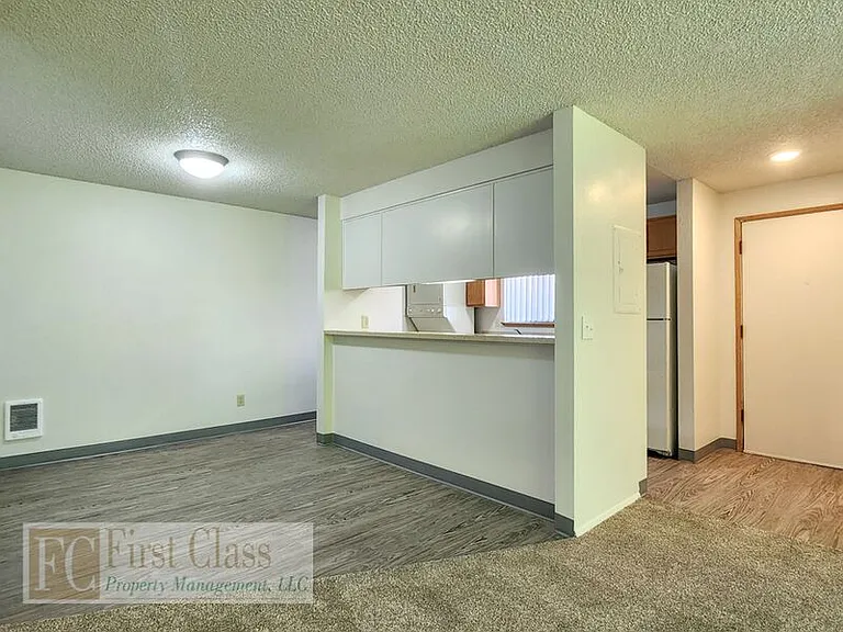 4748 SW Murray Blvd — Photo 4