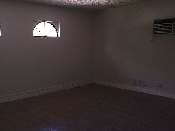 4th image of 2922 Wishing Lake Dr