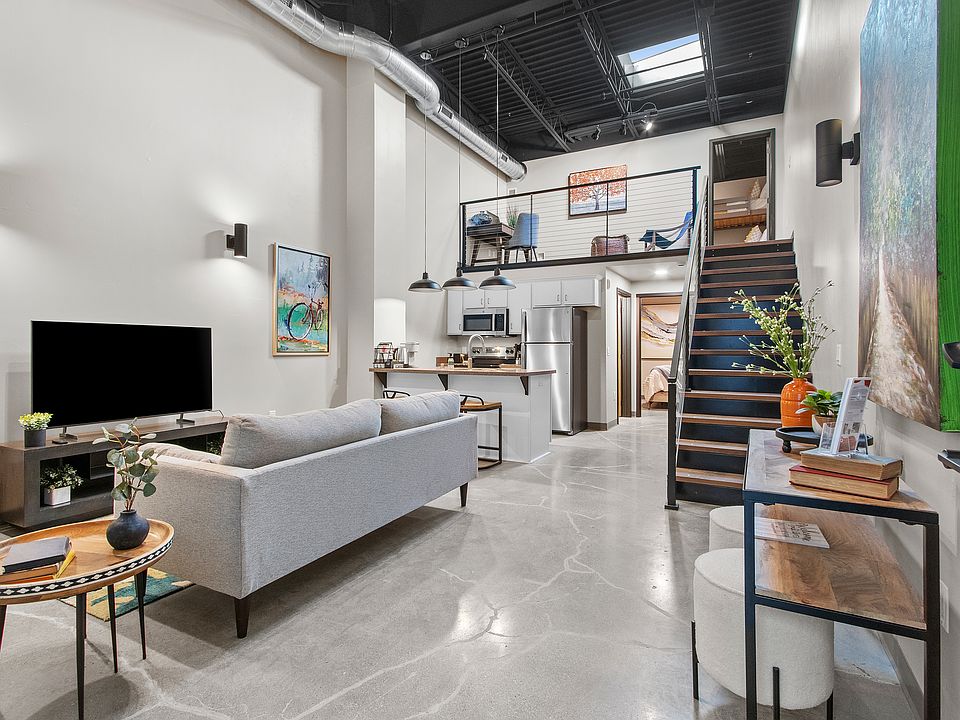 Step inside and look up- this 2 bed, 1 bath stunner brings the wow from floor to loft. Open living, sleek kitchen, skylit workspace, and stainless steel everything.