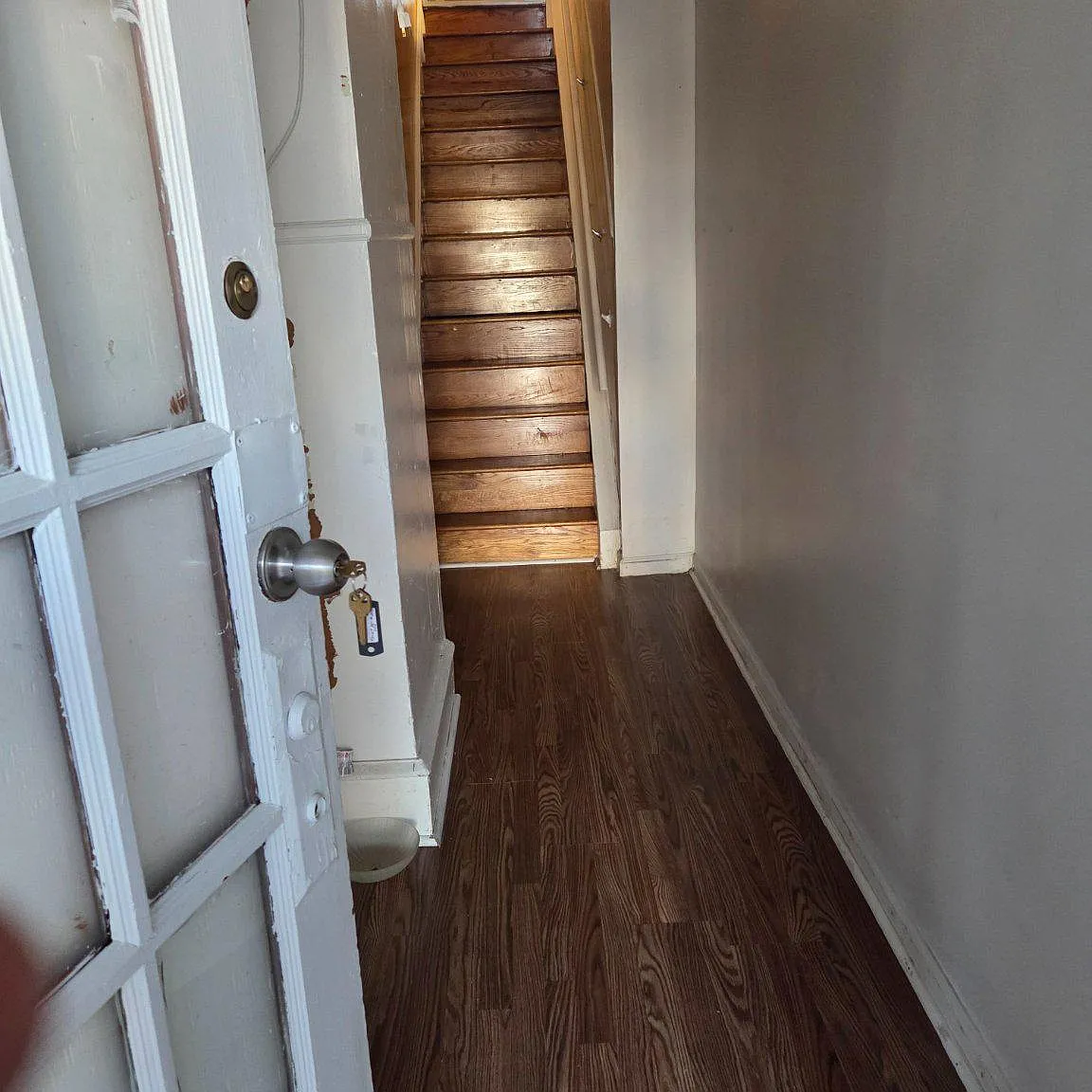 2 bed, 1.0 bath, 1396 sqft, $1,300 — Photo 3