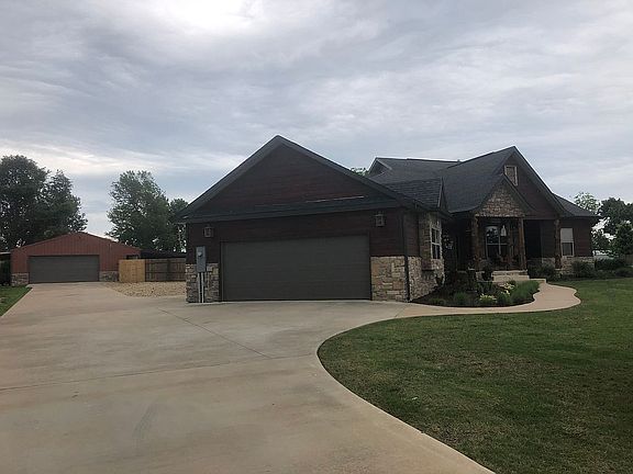 4th image of 17000 S Beck Dr