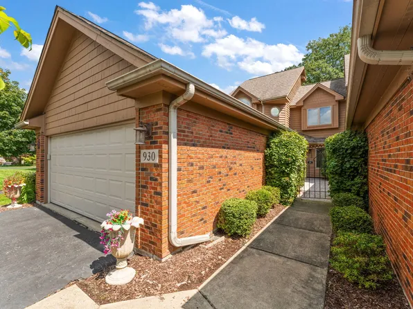 930 Cornwallis Ln, Munster, IN 46321