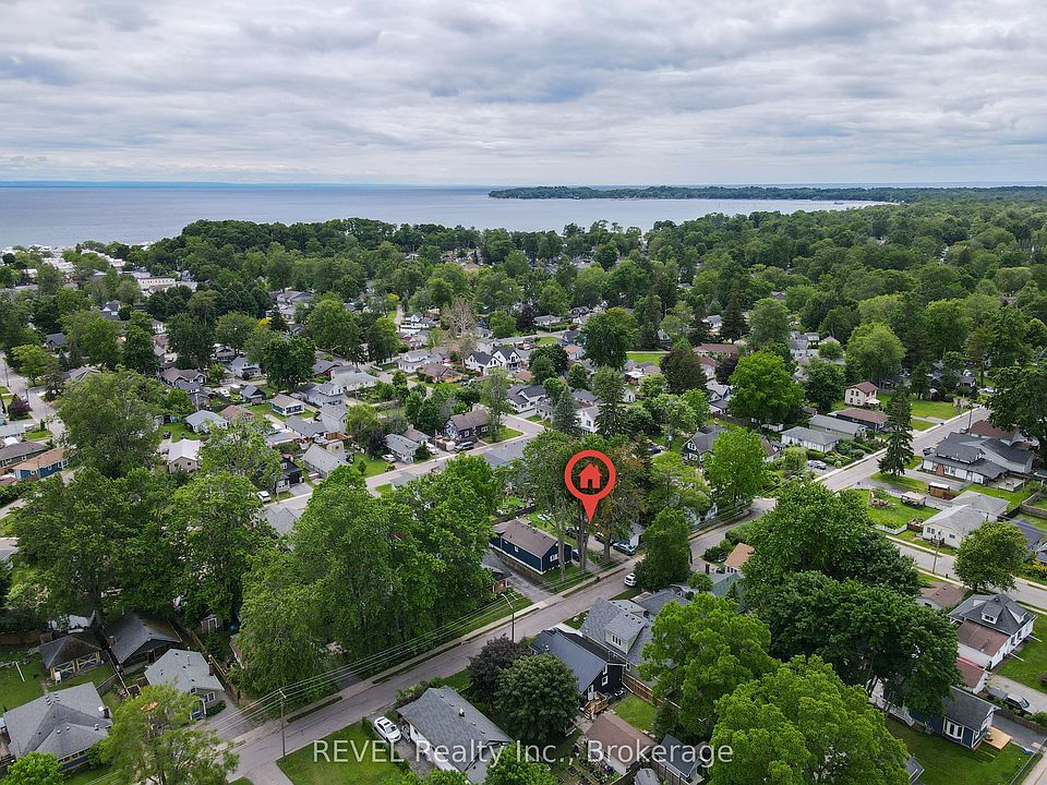 1st image of 3921 Victoria Rd