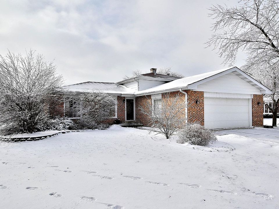 1st image of 425 Blackburn Ave