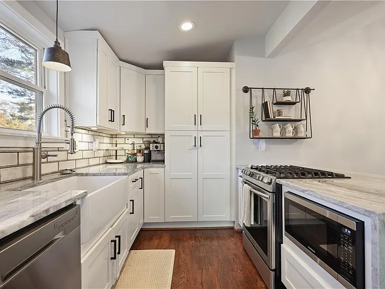 1681 Bristol Dr NE — Photo 27