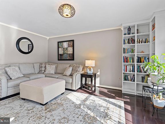 5th image of 16925 Spielman Rd