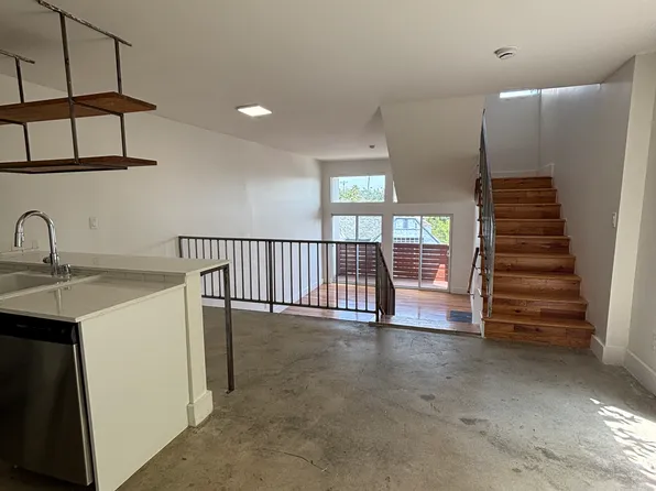 843 Robinson St, Los Angeles, CA 90026