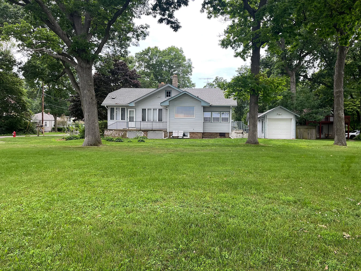 1 bed, 1.5 bath, 800 sqft, $1,800 — Photo 1