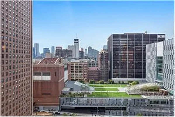 Rented by BARNES New York | media 42