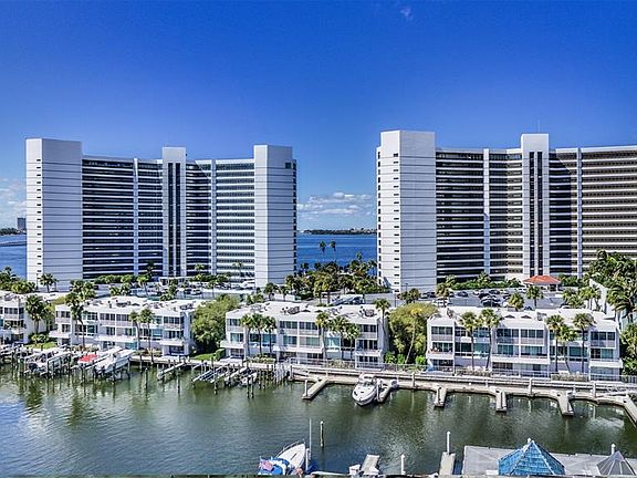 2nd image of 555 QUAY COMMON #605
