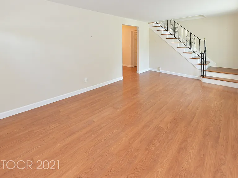 89 Crescent Ave — Photo 4