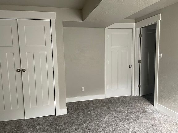 5th image of 1253 E Rachel Way
