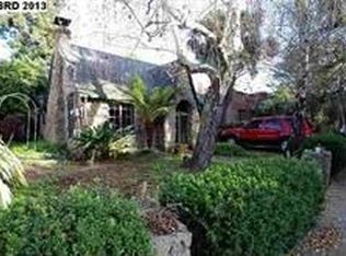 7 Edgecroft Rd, Kensington, CA 94707