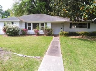 4749 Lawndale Ave, Groves, TX 77619