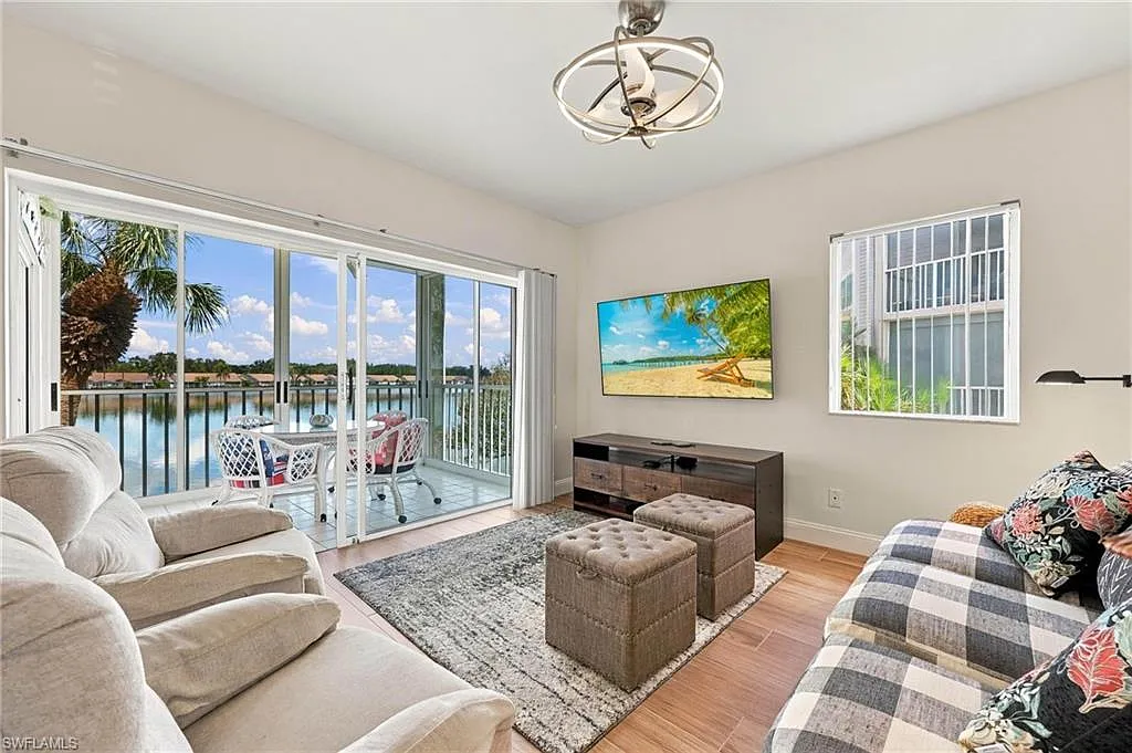 2671 Citrus Lake Dr — Photo 4