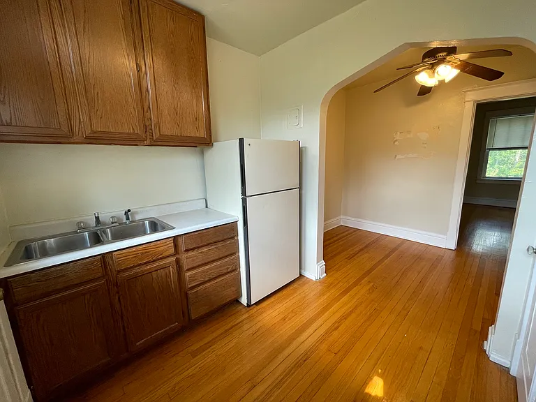7347 Hoover Ave — Photo 3
