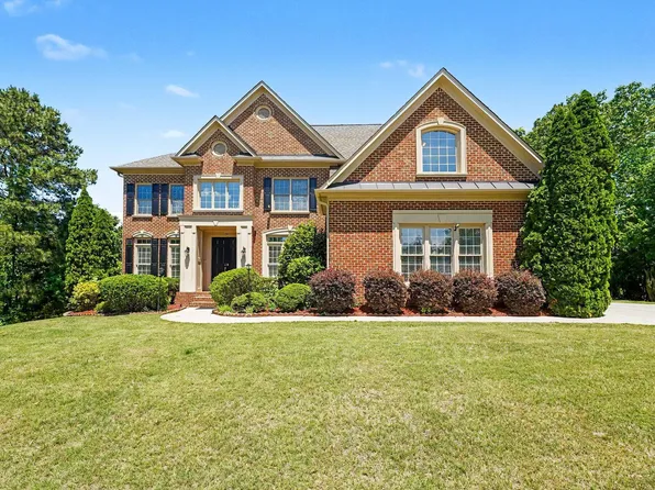104 Douty Ct, Cary, NC 27519