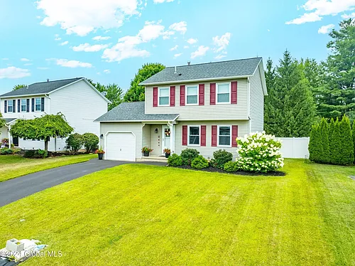 10 Corina Ct Photo 1
