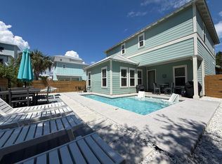 17 Lakeland Dr, Miramar Beach, FL 32550