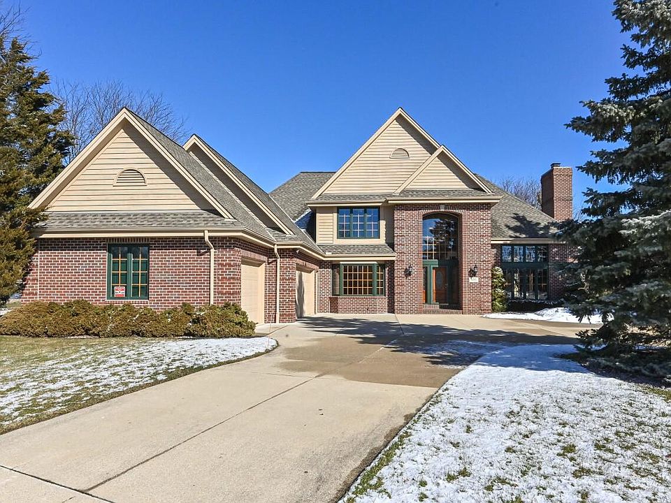 1st image of 870 Auburn COURT