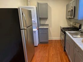1215 Tasker St, Philadelphia, PA