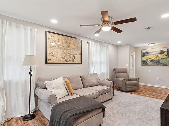 4th image of 6227 Oxford Pl