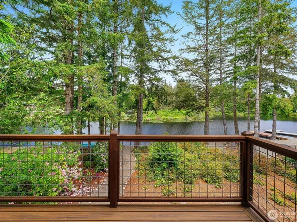 1051 E Ballantrae Drive, Shelton, WA 98584
