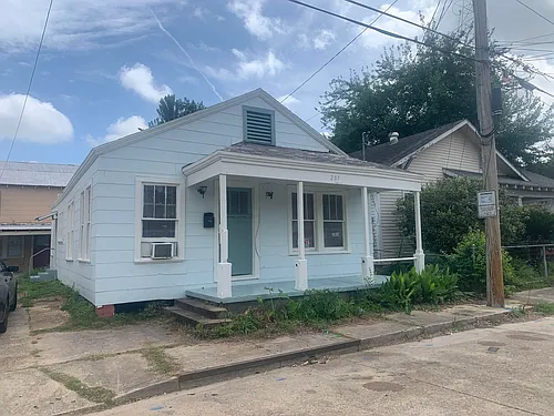 207 Jackson St Photo 1