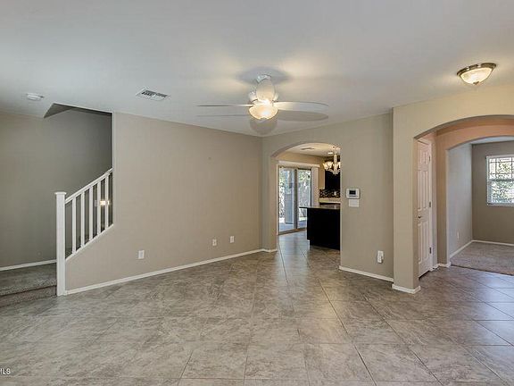 3rd image of 2539 E Vermont Dr