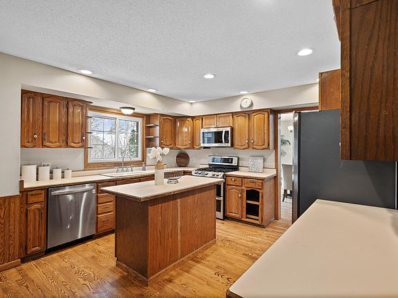 5th image of 9882 Upper 173rd Ct W