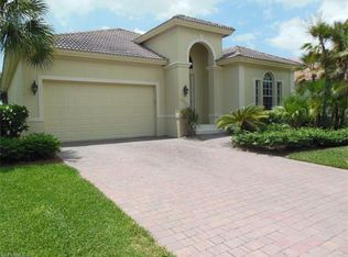8905 Dartmoor Way, Fort Myers, FL 33908