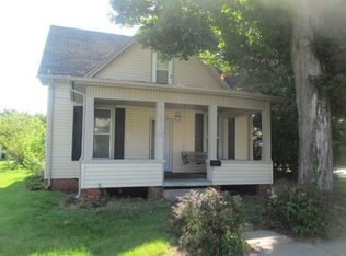 210 S 3rd St, Indianola, IA 50125