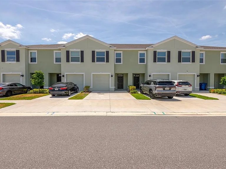 11147 Crescent Deer Dr — Photo 2