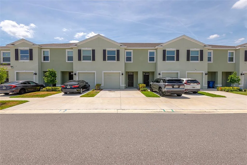 Building Photo - 11147 Crescent Deer Dr