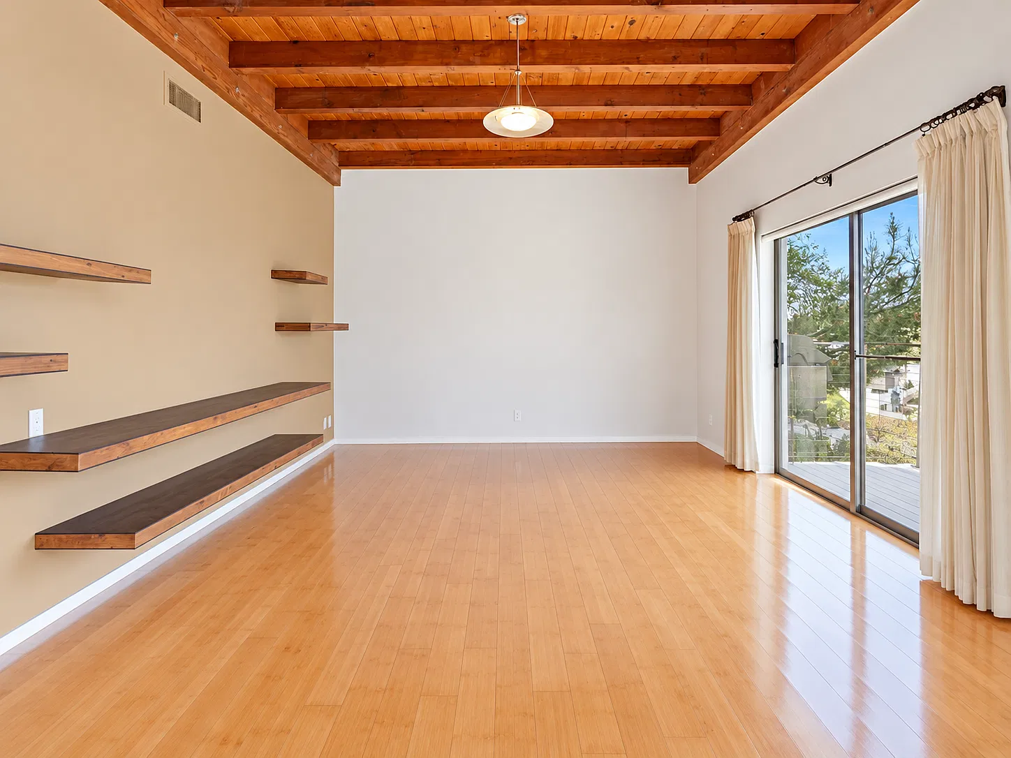 2140 Beech Knoll Rd — Photo 3