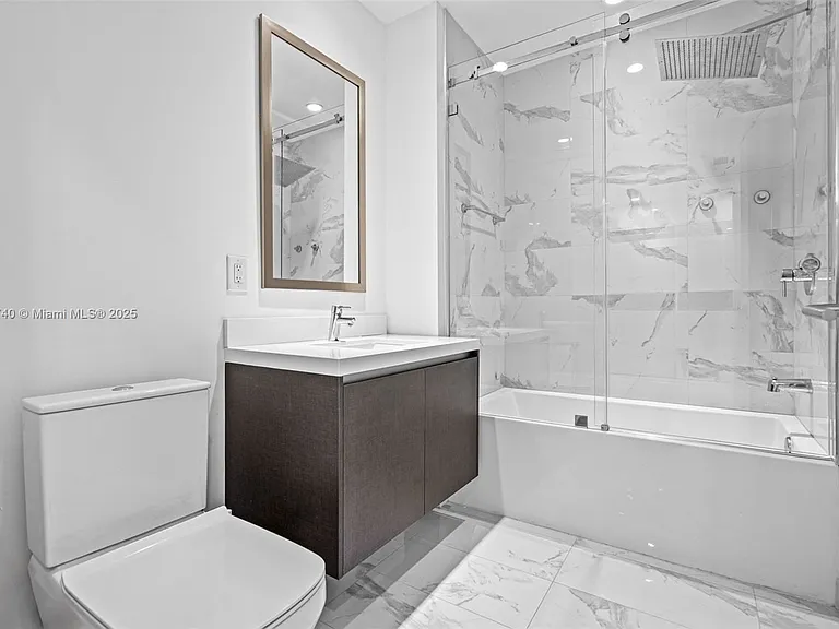 851 NE 1st Ave #1506 — Photo 20