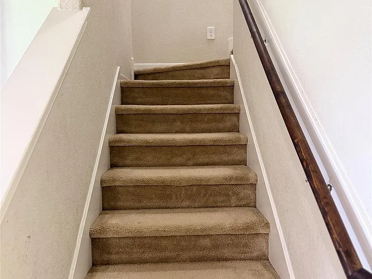 19627 Blue Pine Cir — Photo 11